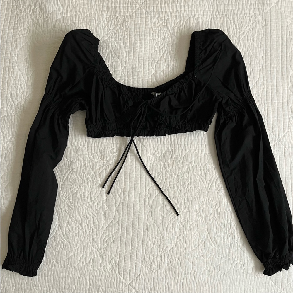 Linen crop puff sleeve top